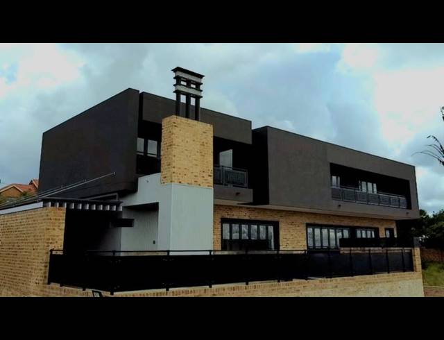 5 BEDROOM HOUSE FOR SALE IN NOORDHEUWEL